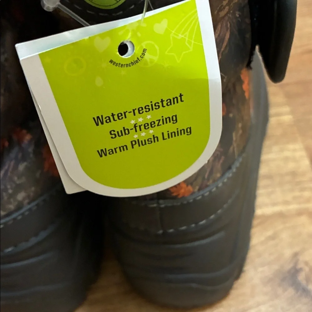 Western Chief Black Kids Snow Boots with Floral Upper - Dual size US 2/3